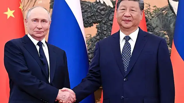 'Video thumbnail for Xi and Putin hold high-stakes talks in Beijing ahead of major military parade'