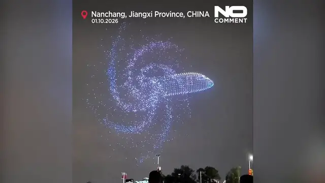 Video thumbnail for 5,000 drones turn China’s night sky into a giant light show