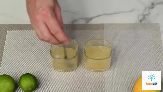 Video thumbnail for My neighbor shared a chocolate orange juice dessert that brings two flavors together in a gentle, chilled treat