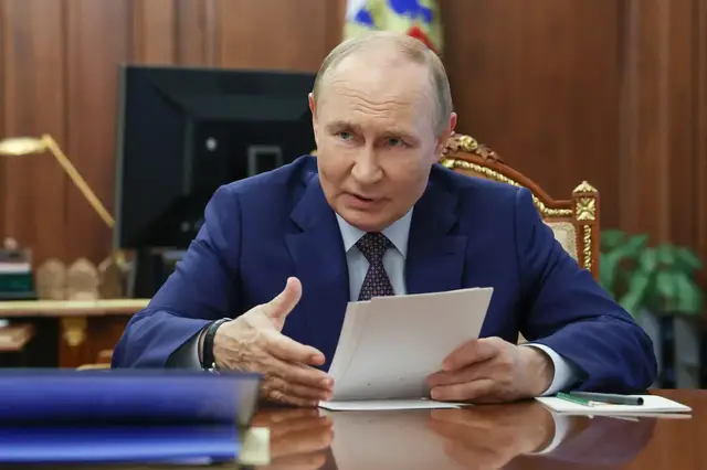 'Video thumbnail for Putin praises Trump’s ‘sincere efforts’ to end war on Ukraine'