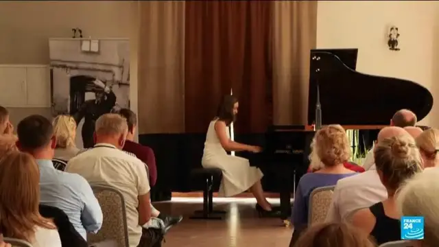 'Video thumbnail for Fans gather in Poland for International piano festival'