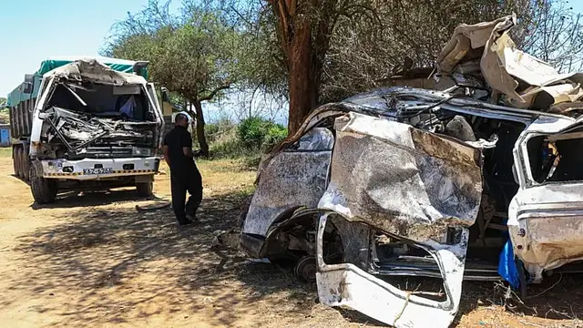 Video thumbnail for At least 17 people killed in Kenya road crash, most of them Catholic pilgrims