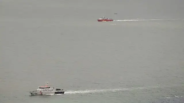 Video thumbnail for 568 people survived after an Indonesian passenger ferry caught fire at sea, killing 3