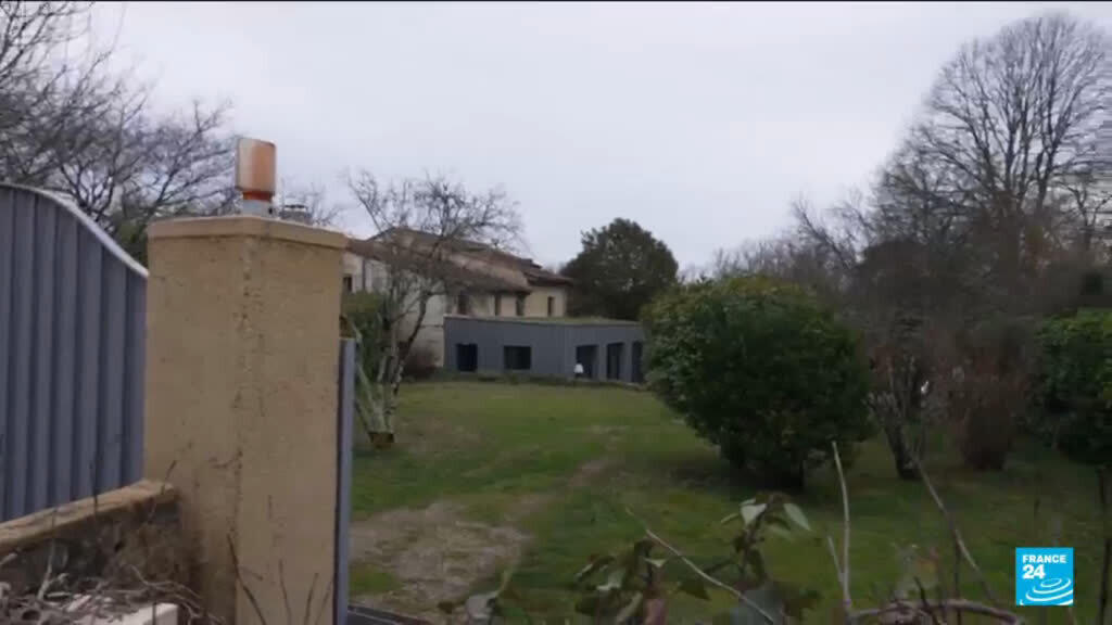 Video thumbnail for Possible China spies detained in France