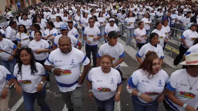 Video thumbnail for Peru: Peru sets Guinness World Record for world's largest salsa dance class.