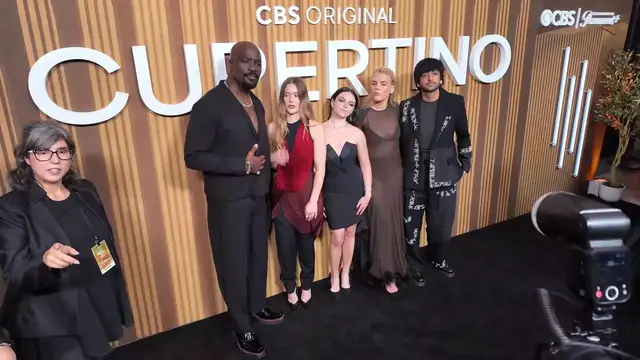 Video thumbnail for NY: CBS' Cupertino Special Series Premiere Screening - Arrivals 16.