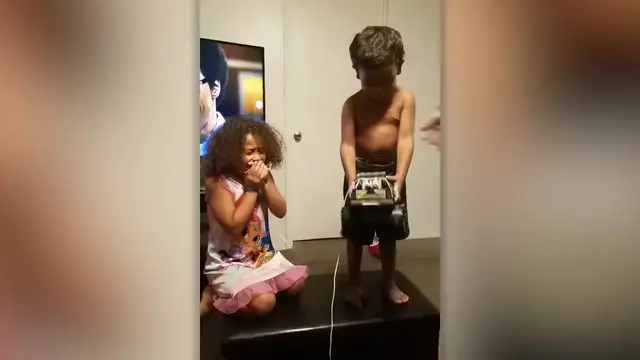 Video thumbnail for Hilarious Accident Leads To Nervous Young Girl's Tooth Being Pulled Out | Happily TV