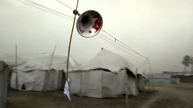 Video thumbnail for Ujjain Simhasth 2016 - Strong Winds Uprooted Tent