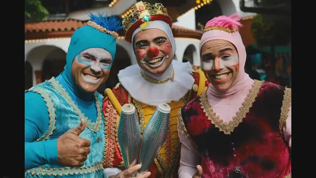 'Video thumbnail for 10 Unique and Flattering Halloween Costume Ideas for Plus-Size Men'
