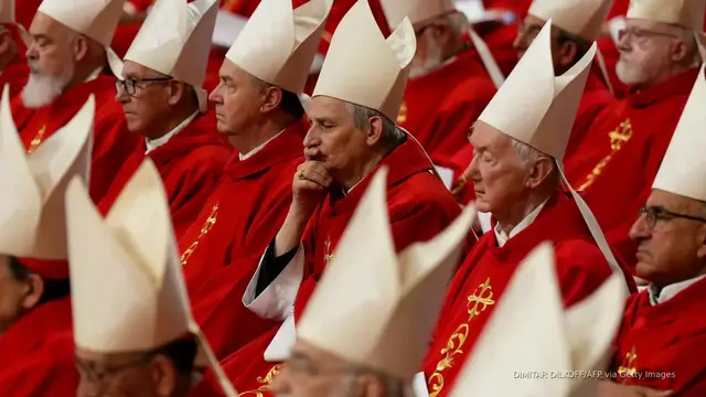 Video thumbnail for College of Cardinals to elect new pope amid Catholic crisis of faith