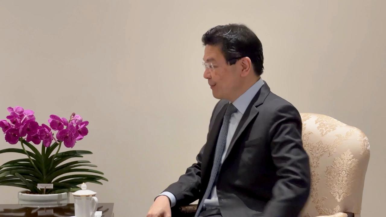 Video thumbnail for Singapore: Singapore's prime minister receives Turkish foreign minister.