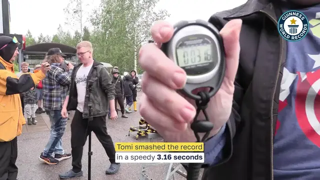 Video thumbnail for Fastest time to drink 500ml of soda - 3.16 seconds by Tomi Kotilainen