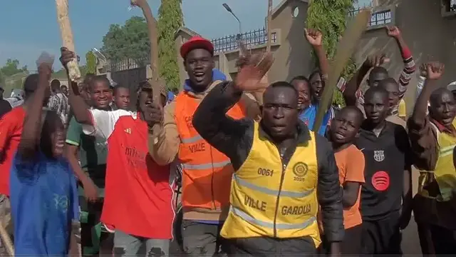 'Video thumbnail for Residents of Garoua protect home of Cameroonian opposition leader ahead of election results'