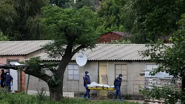 Video thumbnail for Death toll in South Africa shooting rises to 12 after one victim dies in hospital