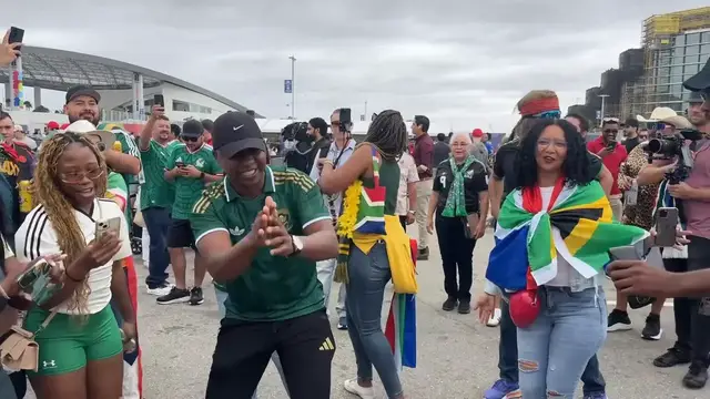 Video thumbnail for US: South Africa - Canada match kicks off 2026 FIFA World Cup round of 32 in LA.