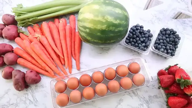 'Video thumbnail for EASY WEEKLY MEAL PREP RECIPES COOK WITH ME'
