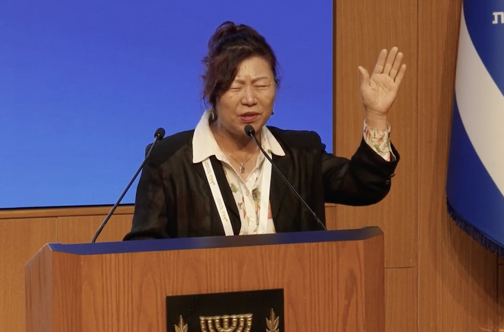 Video thumbnail for Foreign Christians ask for forgiveness over failure to support Israel at Knesset