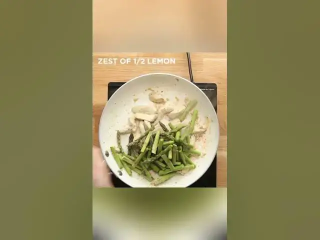 'Video thumbnail for Chicken Breasts With Asparagus Keto Recipe #recipeshorts #easyrecipes #healthyrecipes'
