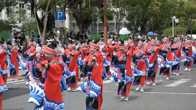 Video thumbnail for Japan: Yosakoi dance festival in western Japan.