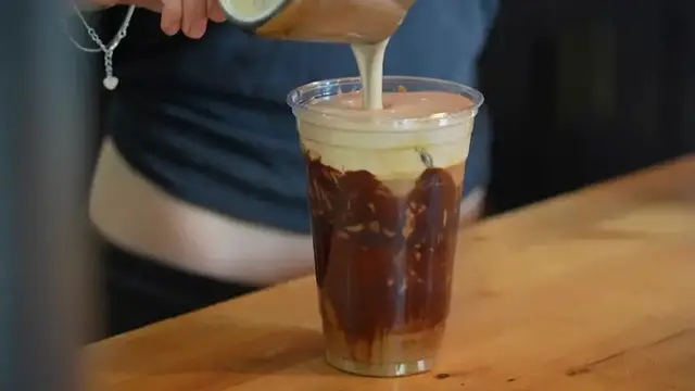 Video thumbnail for Made in the Hudson Valley: Westchester County man shares taste of the world at Matters Coffee in Croton-on-Hudson