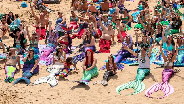 'Video thumbnail for Largest Gathering of people dressed as merpeople'