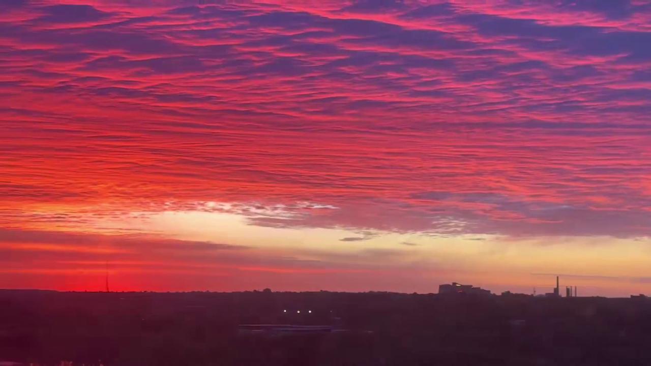 Video thumbnail for US: Spectacular Sunrise Lights Up Cambridge Sky In Rare Color Display.