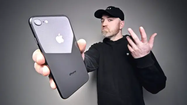 'Video thumbnail for This is the iPhone SE 2'
