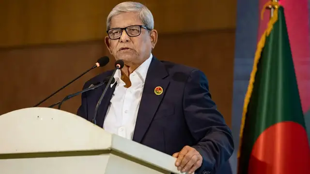 Video thumbnail for Bangladesh presidential vote: Country holds first contested election in 35 years