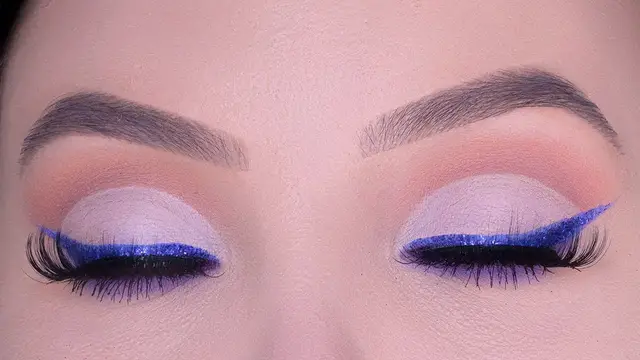 Video thumbnail for Purple Glitter Eyeliner Cut Crease Makeup Tutorial