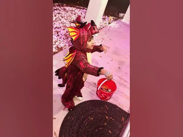 Video thumbnail for Avi Baby - Trick or Treat #Halloween2025 #november  #TrickOrTreatVibes #HauntedHouseExperience