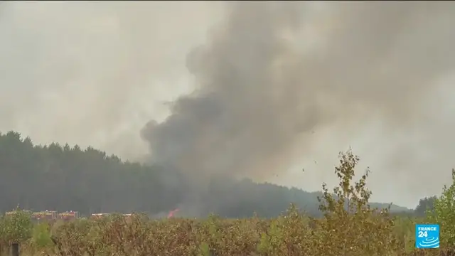 Video thumbnail for France races to contain fires before new heatwave