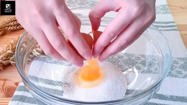 Video thumbnail for Best Dough Recipe for Bakers