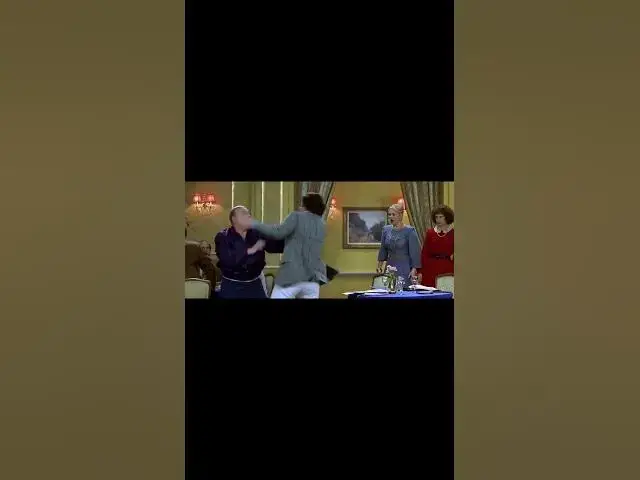 Video thumbnail for O MUNDO DE ANDY: Comediante stand-up desenvolve uma técnica inovadora: Irritar todos que o assistem!