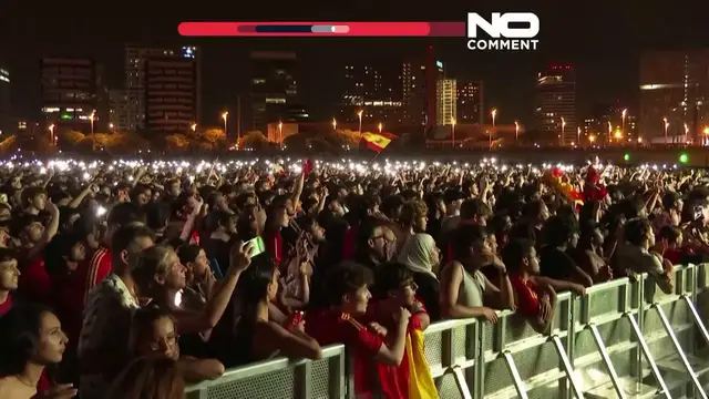 Video thumbnail for Watch: Spain fans erupt in celebration after World Cup final victory