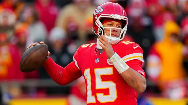 Video thumbnail for NFL Quarterbacks Debate: Allen vs. Mahomes Showdown