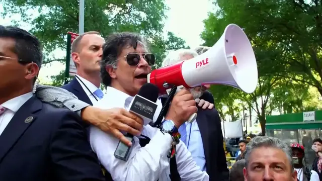 'Video thumbnail for US to revoke Colombian President’s visa after Gaza protest speech'