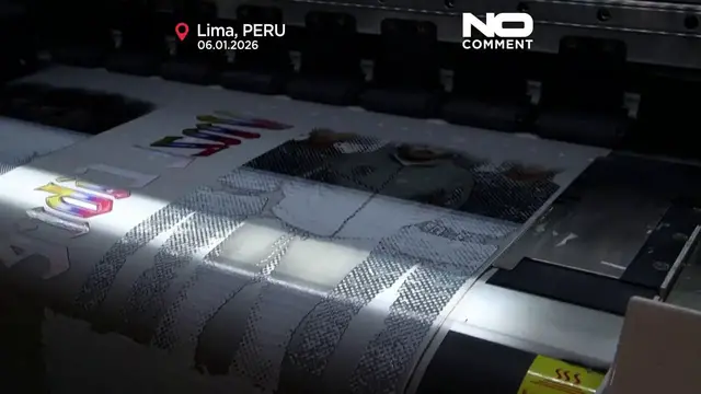 Video thumbnail for Venezuelan migrants in Peru sell T shirts of captured President Maduro