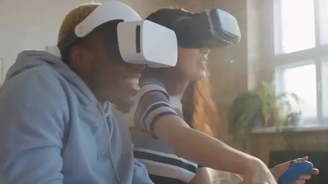 Video thumbnail for  10 Things About VR Other Than Gaming