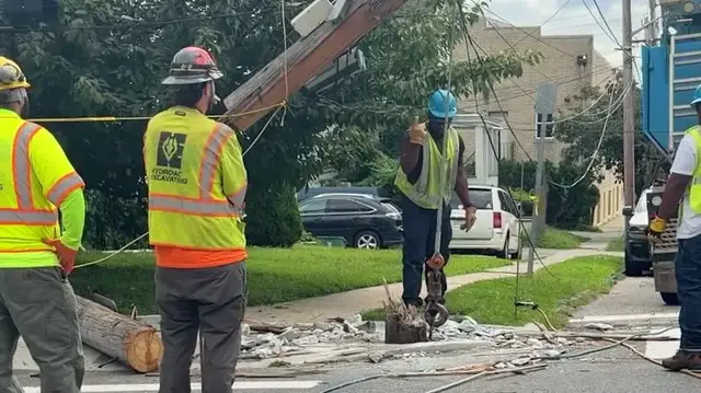 Video thumbnail for Crash into utility pole leaves 58 homes without power in Port Chester