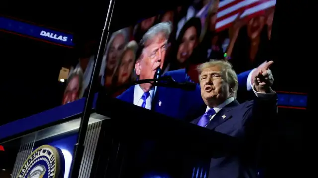 Video thumbnail for Trump promises $5,000 checks as Democrat makes surprise GOP convention appearance