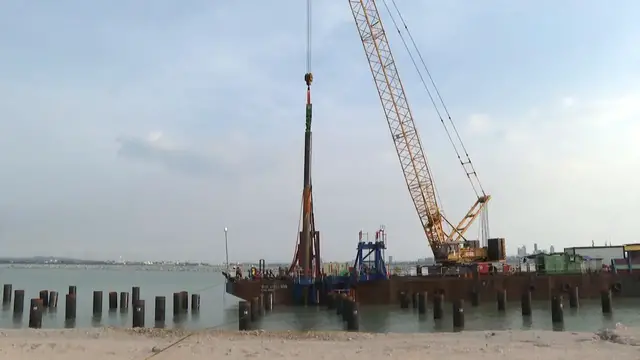 Video thumbnail for Thailand: China-Thailand joint port expansion project bolsters Maritime Silk Road connectivity.