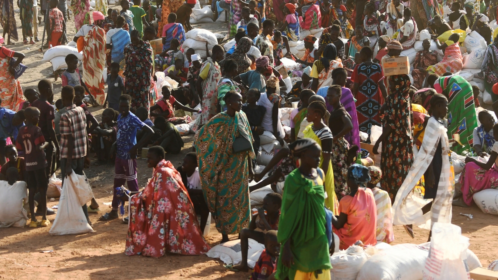 Video thumbnail for South Sudan armed conflict: 280,000 people have been displaced due to violence