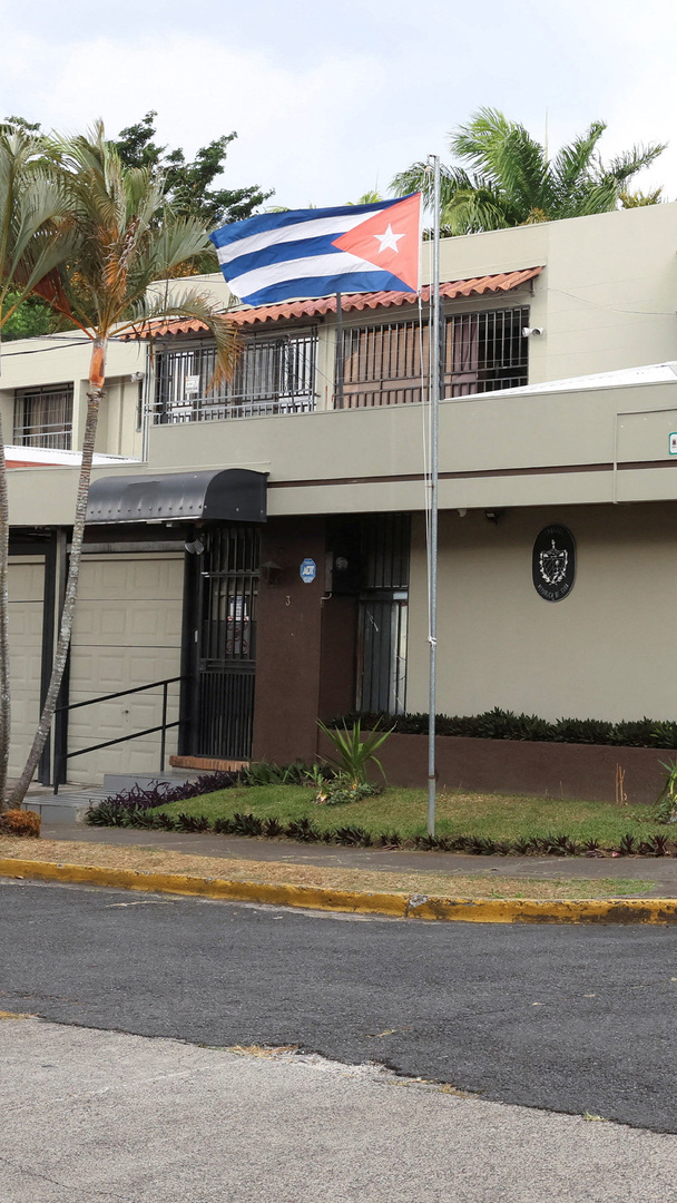 Video thumbnail for Under US pressure, Costa Rica closes Cuban embassy