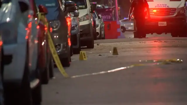 Video thumbnail for 8 injured, including 4 children, in New York City Fourth of July shooting