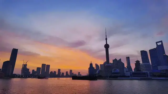 Video thumbnail for China: Sunrise Scenery at Lujiazui.