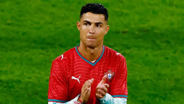 Video thumbnail for Ronaldo Benched: A Bold Move Shifting Portugal's Fate