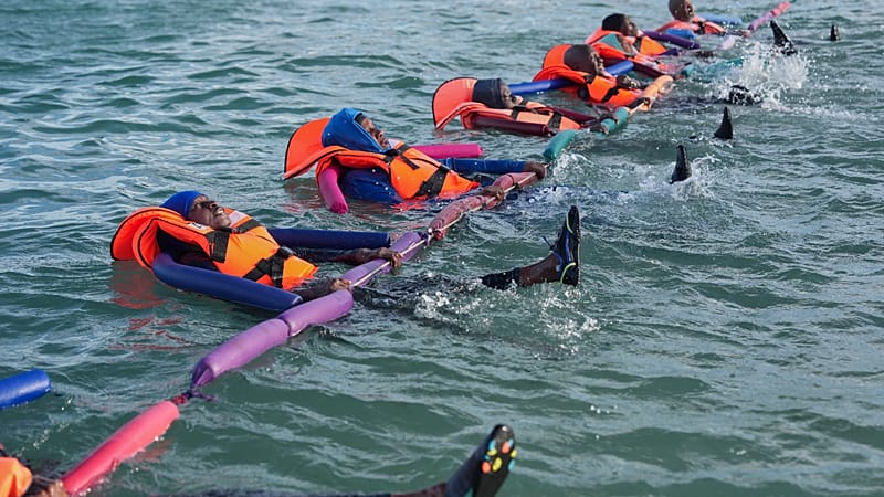 Video thumbnail for Senegal beach fitness club offers hope and healing through water aerobics