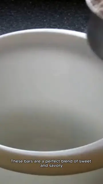 Video thumbnail for easy espresso oatmeal carmilta bar recipe