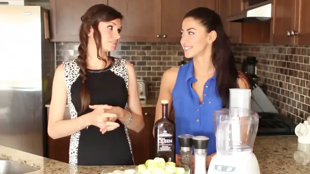 'Video thumbnail for Healthy Snacks  Vegan Zucchini Spread ft. RealLeyla(720P HD)'