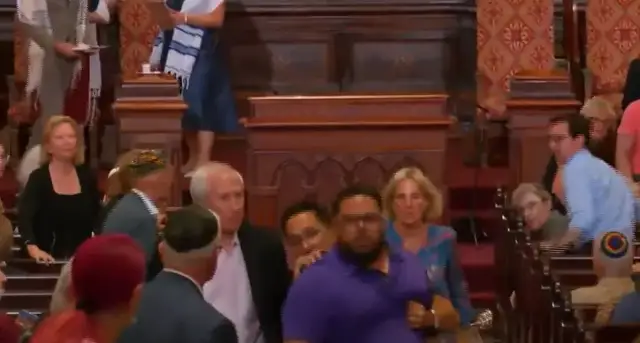 Video thumbnail for Bronx man facing federal hate crime charges following synagogue attack